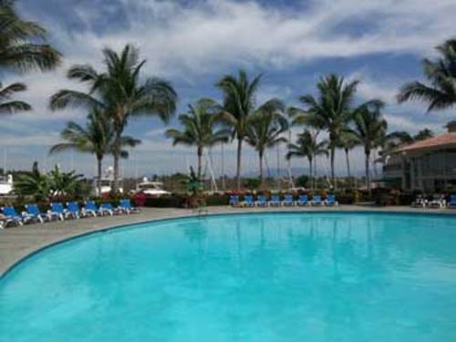 Condo Marina Grand Picture 15 - 100 9016