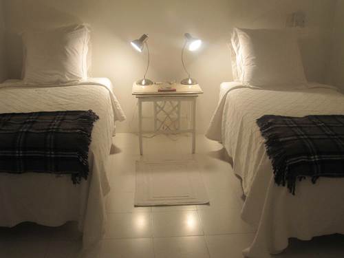 Bedroom with two Single Beds/Ground Floor