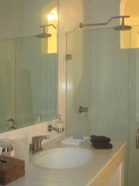 Bathroom with Shower/Ground Floor