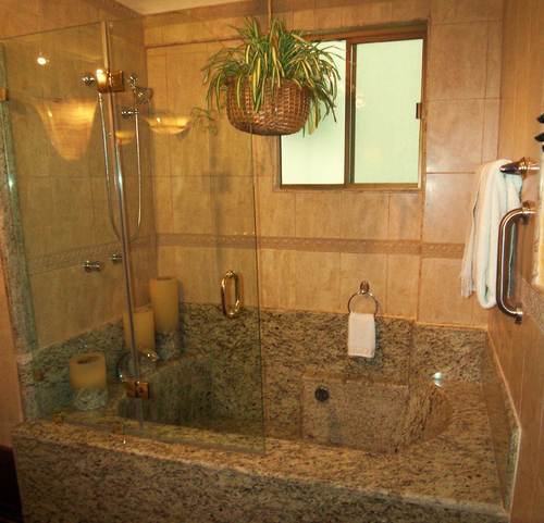 Villa Flores Picture 14 - 22-granite-soaking-tubs