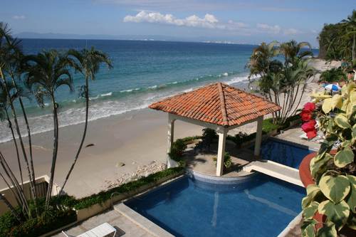 Villa Flores Picture 17 - 4-junior-olympic-size-pool-&-ocean-casa-flores-nov