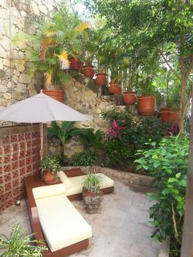Villa Flores Picture 8 - 6-casa-flores-welcome-garden