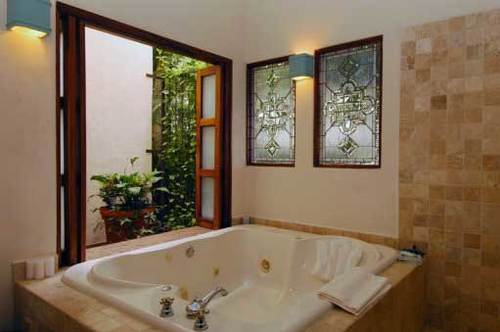 Villa Hacienda Sierra Del Mar Picture 24 - 33 bath1-02 7351