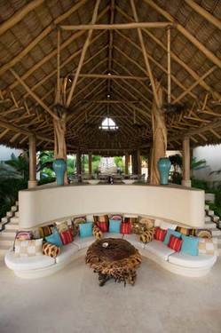 Villa Koi Picture 5 - Longhouse